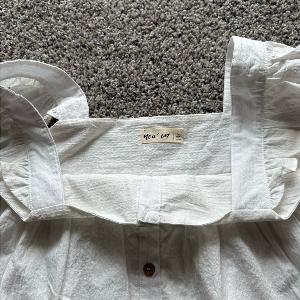 🤍New In White Ruffle Strap Button-Front Top - Picture 3 of 3
